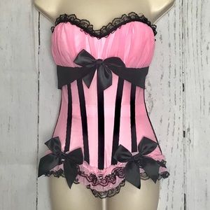 Coquette Pink & Black with Bows 18 eyelet size S/P